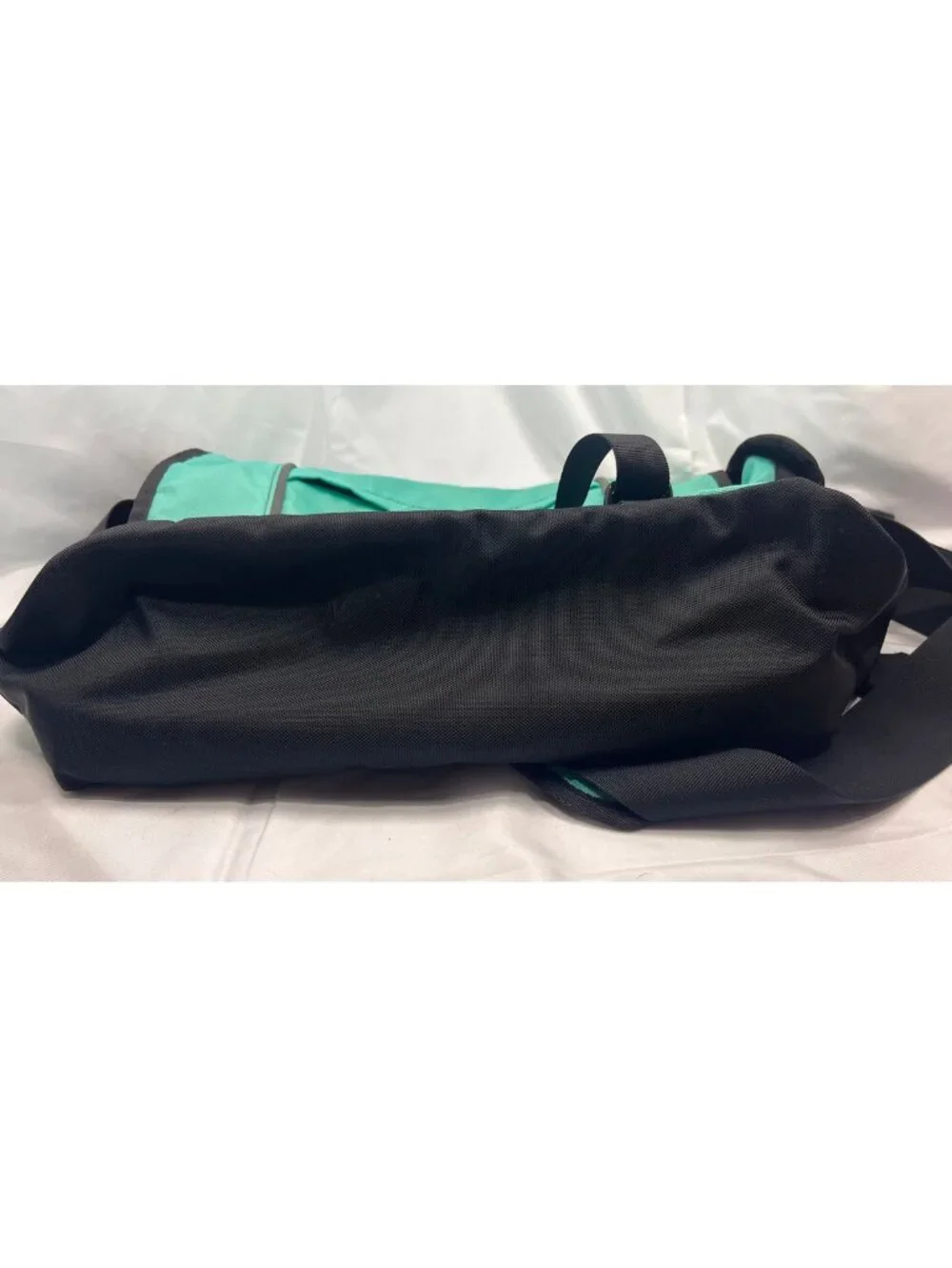L.L.Bean Teal Black Nylon Messenger Bag Crossbody Travel Organizer
